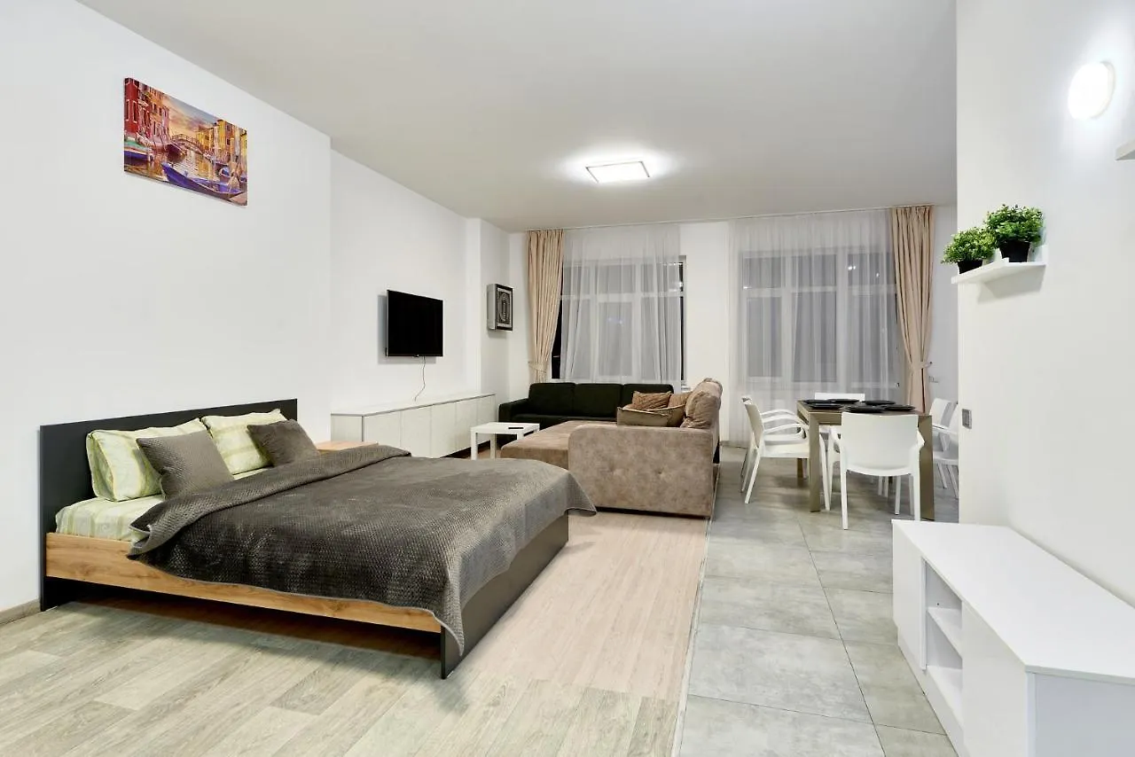K36e ENJOY SPECIOUS 3 SEPARATE BEDROOMS/3 BATH - 120m2 Kiew 0*,  Ukraine